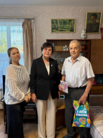 Связь поколений: архивисты навестили 99‑летнего держателя личного фонда